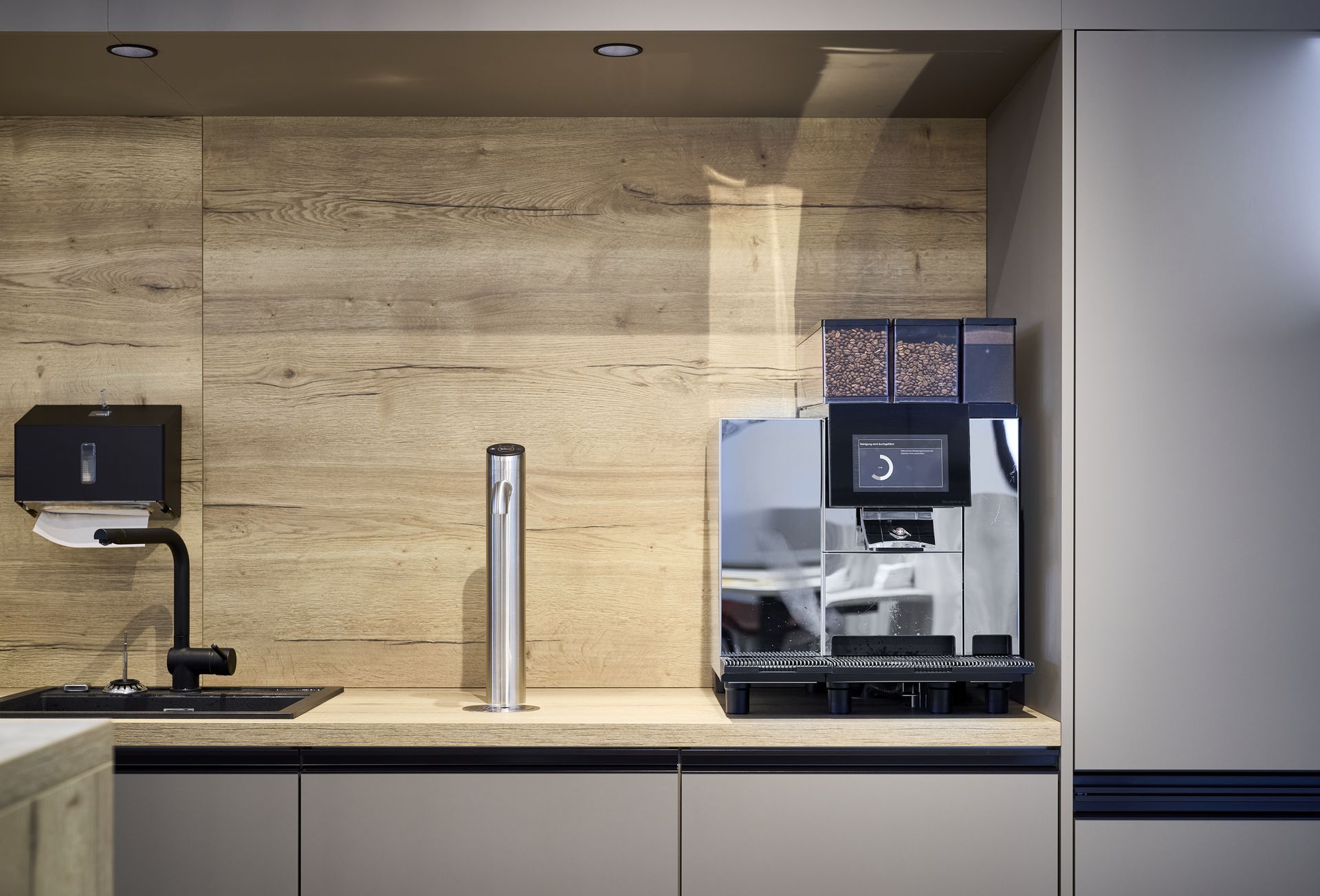 Wasserspender in der Ausstellung