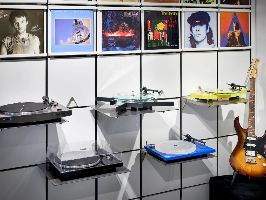 Plattenspieler und Vinyl Ausstellung