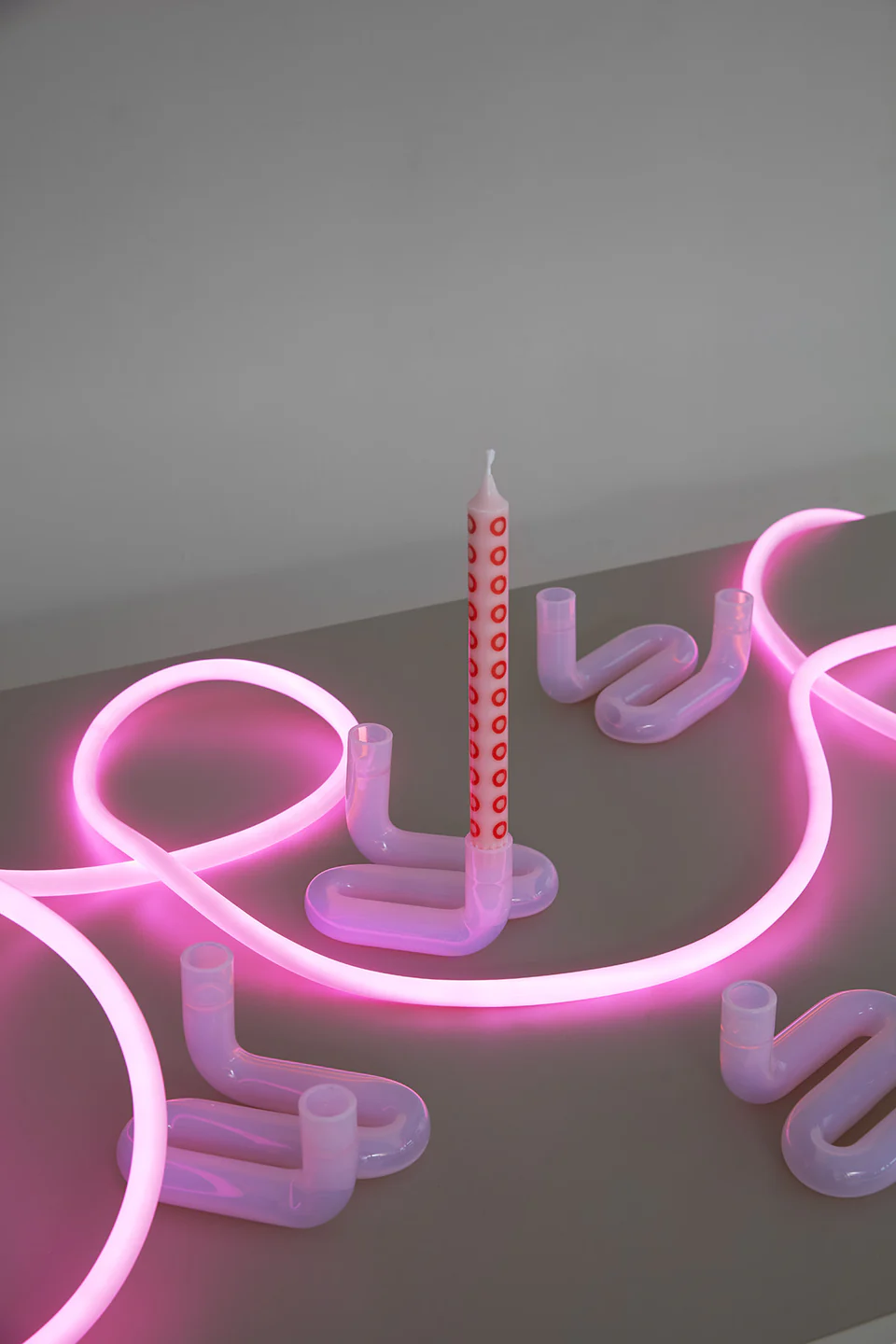 studio about-flex tube-pink-mood3.webp