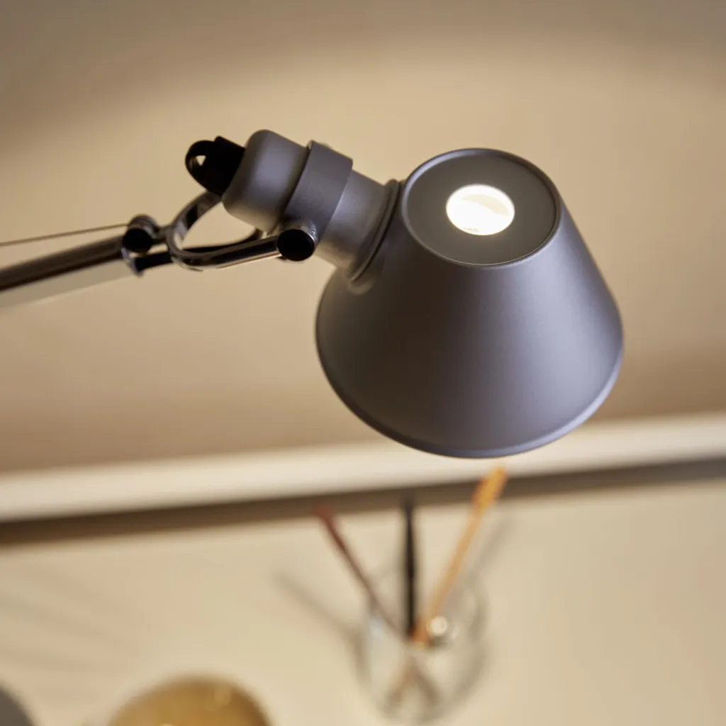 Artemide_Tolomeo_Micro_silber_6_Ambiente.webp
