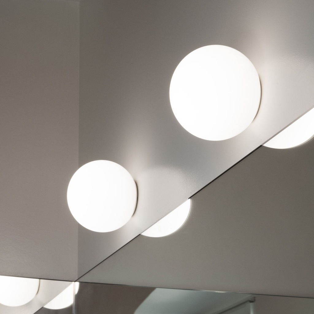 artemide-dioscuri-14-deckenleuchte-closeup-2.webp