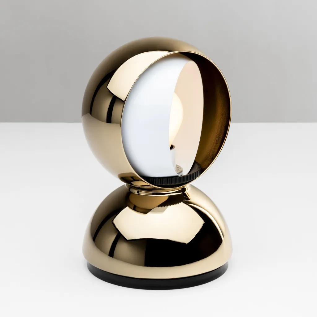 artemide-eclisse-tischleuchte-gold-closeup.webp