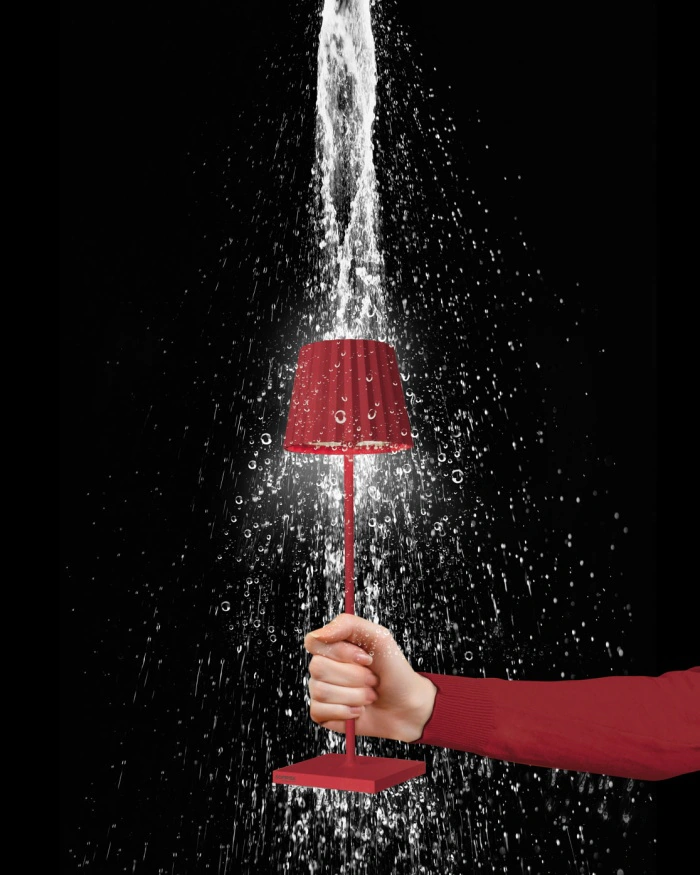 sompex-trollrcoutdoor-tischleuchte-rot-mood.webp