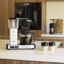 moccamaster-kbgselect-kaffeemaschine-mattsilver-mood3.webp