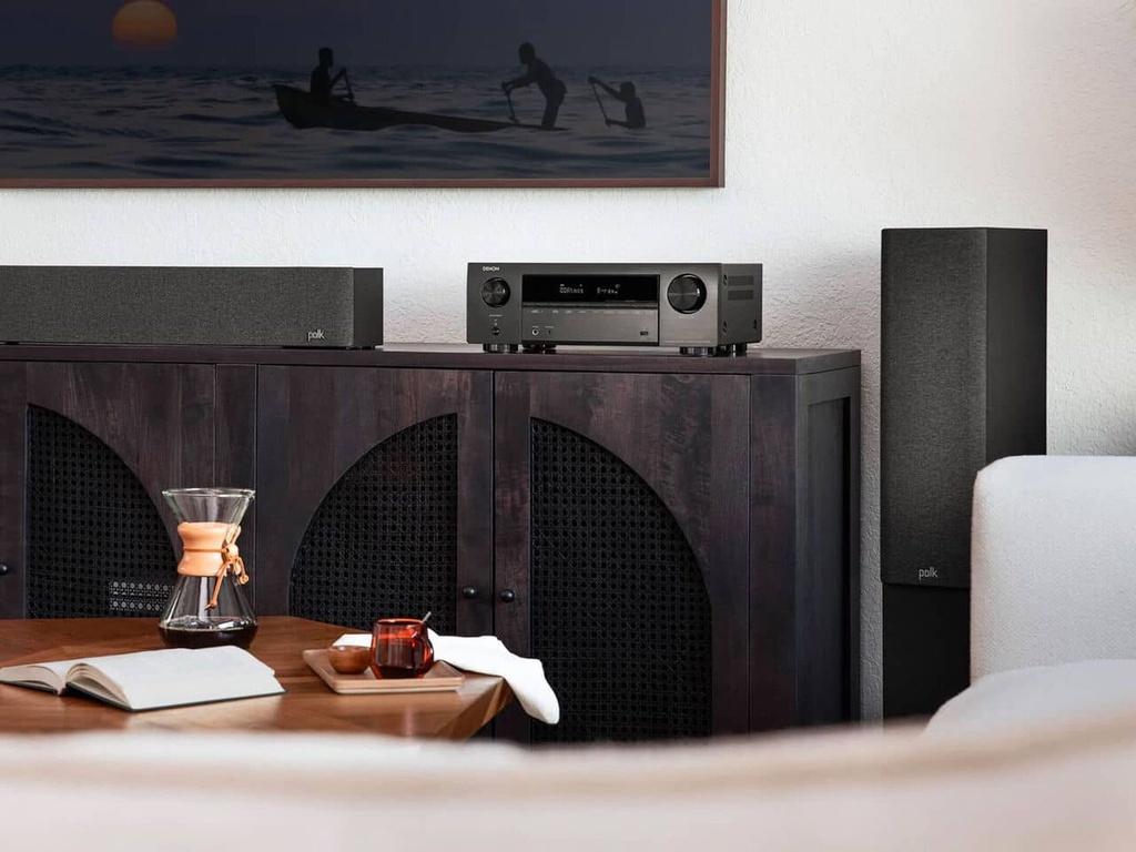 denon-avrx1700h-receiver-schwarz-mood1.webp