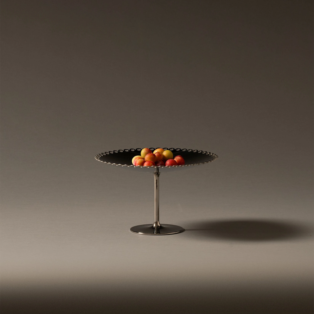 alessi_etagere_edges_edelstahl_lifestyle.webp