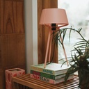 tonone-bellatable-tischleuchte-rose-mood1.webp