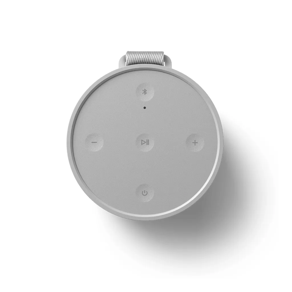 b&o-explore-Lautsprecher-greymist-mood2.webp