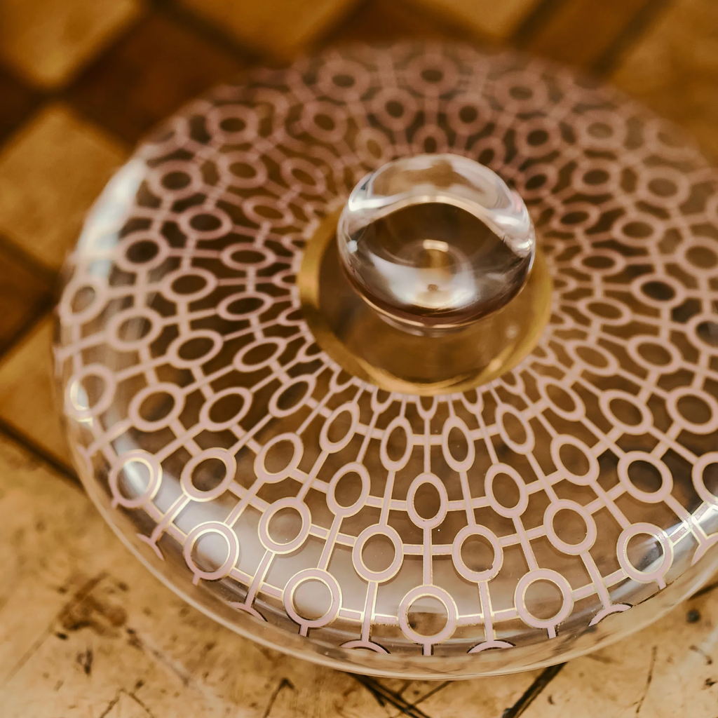 baobab_collection_duftkerze_dome_women_geschenkbox_max10_lifestyle3.webp